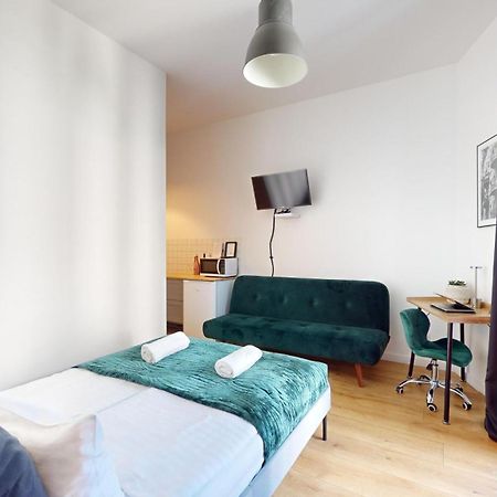 Family House Near The Market Square -Perfect For Family & Business Stays - Ksiecia Witolda Street 500 Steps To Market Square - 2 Bedrooms,2 Parking Places Wrocław Eksteriør billede