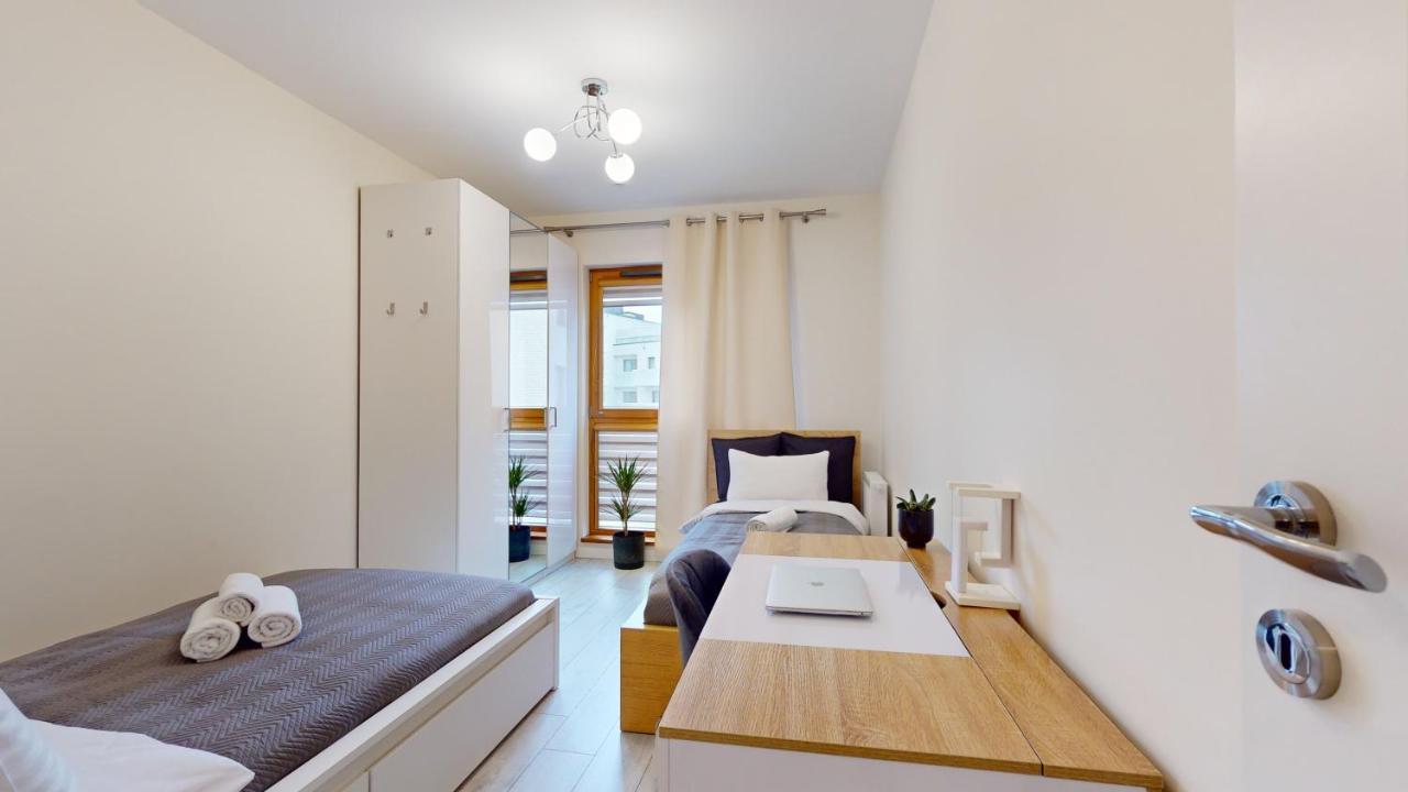 Family House Near The Market Square -Perfect For Family & Business Stays - Ksiecia Witolda Street 500 Steps To Market Square - 2 Bedrooms,2 Parking Places Wrocław Eksteriør billede