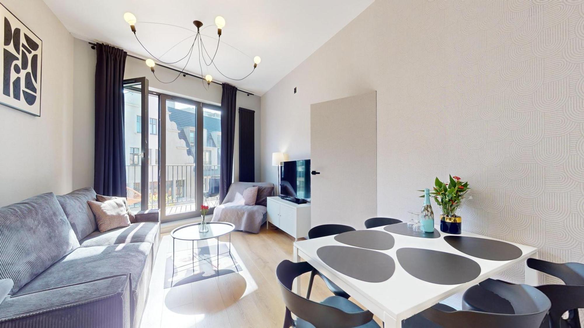 Family House Near The Market Square -Perfect For Family & Business Stays - Ksiecia Witolda Street 500 Steps To Market Square - 2 Bedrooms,2 Parking Places Wrocław Eksteriør billede