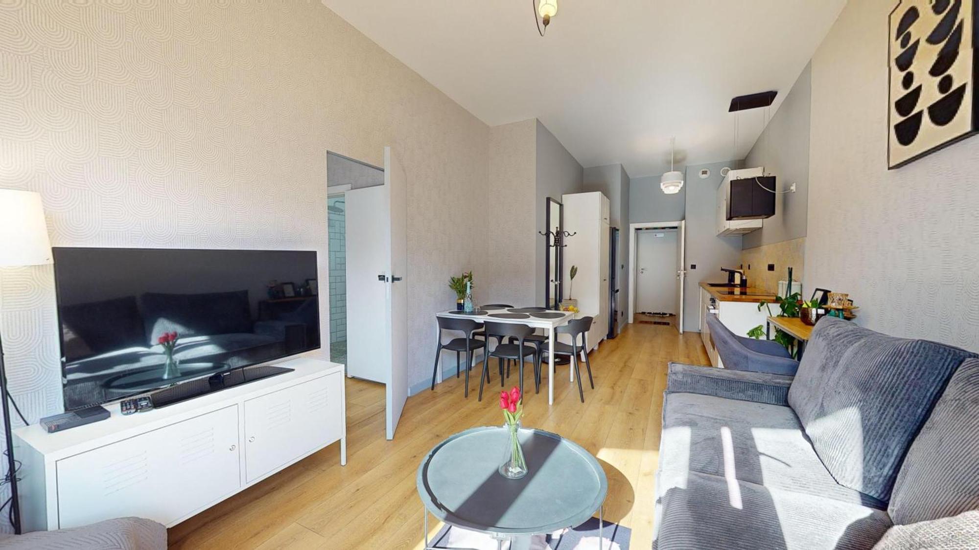 Family House Near The Market Square -Perfect For Family & Business Stays - Ksiecia Witolda Street 500 Steps To Market Square - 2 Bedrooms,2 Parking Places Wrocław Eksteriør billede